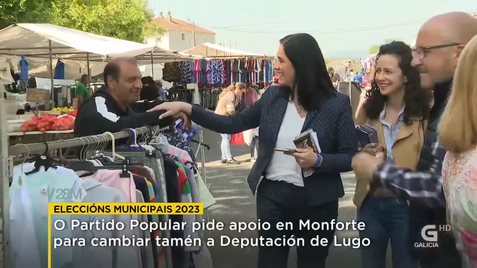 Paula Prado y Katy Varela hacen campaña en la feria de Monforte.