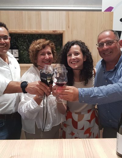 Os concelleiros do PP de Monforte nun brindis no Festival do Viño